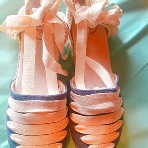 NWOT Tory Pons Origens